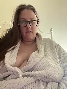 Snapshot of Foxy_Evie40XO chatting on January 23, 2025, 11:37 am Foxy Evie40XO online show from January 23, 2025, 11:37 am
