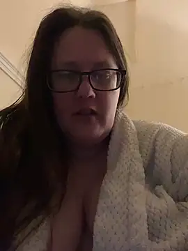 Snapshot of Foxy_Evie40XO chatting on December 21, 2024, 7:03 am Foxy Evie40XO online show from December 21, 2024, 7:03 am