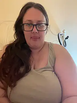 Snapshot of Foxy_Evie40XO chatting on March 3, 2025, 11:44 am Foxy Evie40XO online show from March 3, 2025, 11:44 am