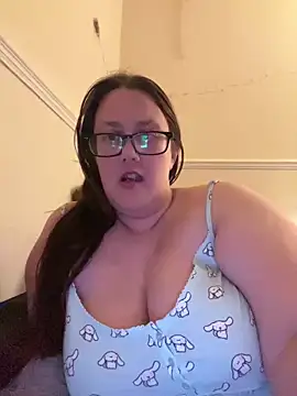Snapshot of Foxy_Evie40XO chatting on February 11, 2025, 10:50 pm Foxy Evie40XO online show from February 11, 2025, 10:50 pm
