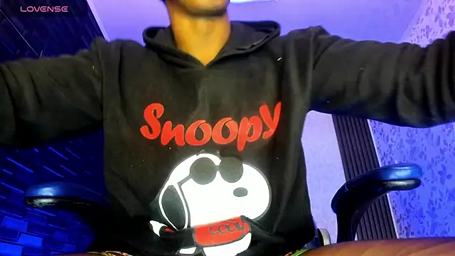 Snapshot of JD_THEBABY chatting on March 8, 2025, 12:41 pm JD THEBABY online show from March 8, 2025, 12:41 pm