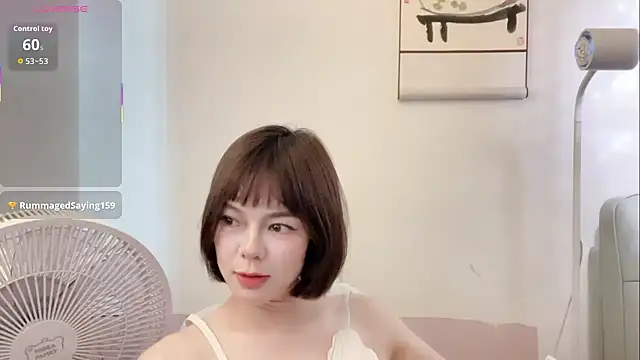 Linda-LL online show from October 15, 2025, 6:22 am