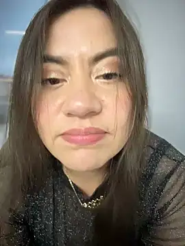 Iam  Cristal online show from December 22, 2025, 10:32 pm