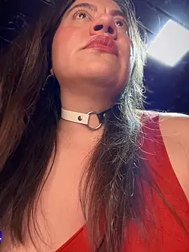 Iam  Cristal online show from November 1, 2025, 9:30 pm