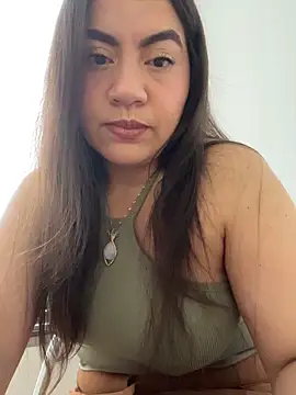 Iam  Cristal online show from May 11, 2026, 10:29 pm