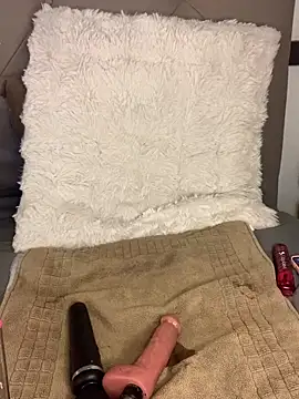 Snapshot of vicvictoriax chatting on February 16, 2026, 10:07 pm vicvictoriax online show from February 16, 2026, 10:07 pm