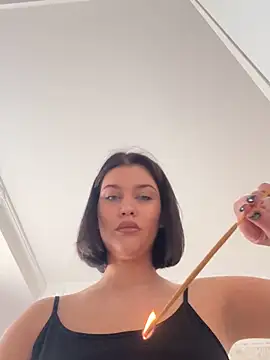 KikiWatson online show from February 11, 2026, 10:26 am