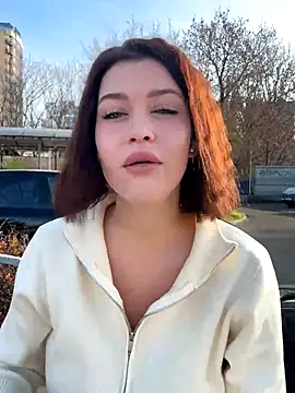 KikiWatson online show from November 23, 2025, 7:07 am