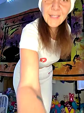 thatonespicychick online show from December 2, 2025, 4:09 pm