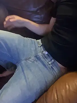 Snapshot of thismybody chatting on February 8, 2026, 4:43 am thismybody online show from February 8, 2026, 4:43 am