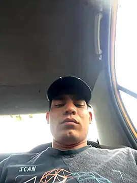 stiven-p23 online show from October 29, 2025, 9:14 pm