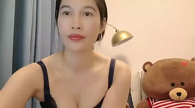 Ccoovss11 online show from December 3, 2024, 4:33 pm