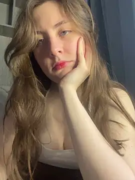 Snapshot of Topvi_ chatting on February 16, 2025, 11:38 am Topvi  online show from February 16, 2025, 11:38 am