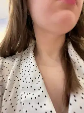 Snapshot of Topvi_ chatting on January 17, 2026, 11:58 am Topvi online show from January 17, 2026, 11:58 am