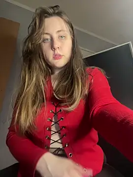 Snapshot of Topvi_ chatting on March 15, 2025, 7:27 pm Topvi  online show from March 15, 2025, 7:27 pm