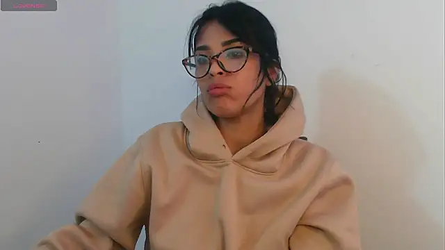 AlessiaVal  online show from February 8, 2025, 10:08 pm