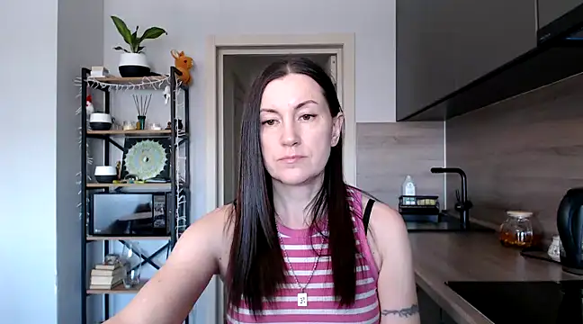 Snapshot of jainesummer chatting on February 26, 2025, 11:00 am jainesummer online show from February 26, 2025, 11:00 am