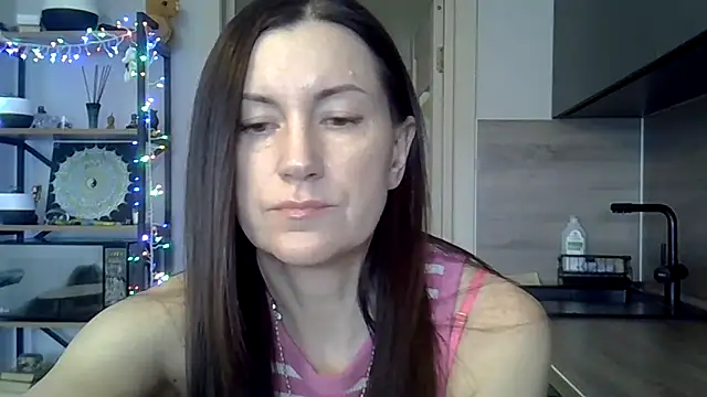 Snapshot of jainesummer chatting on February 10, 2025, 10:53 am jainesummer online show from February 10, 2025, 10:53 am