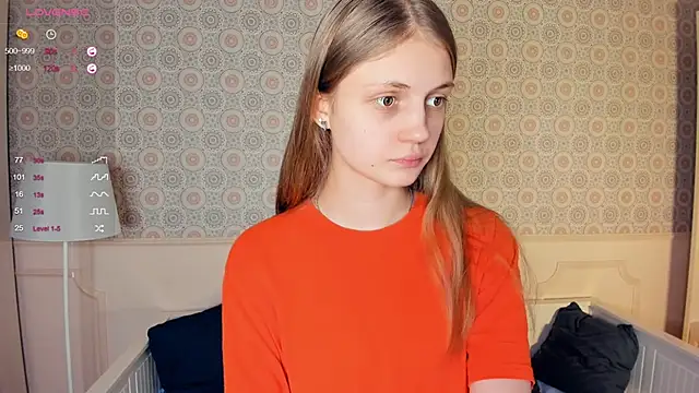 GlennaArras online show from December 3, 2024, 11:51 am