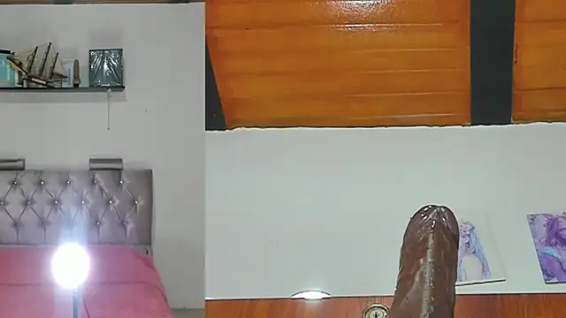 Snapshot of sharlotte_funny chatting on July 9, 2026, 3:40 am sharlotte funny online show from July 9, 2026, 3:40 am