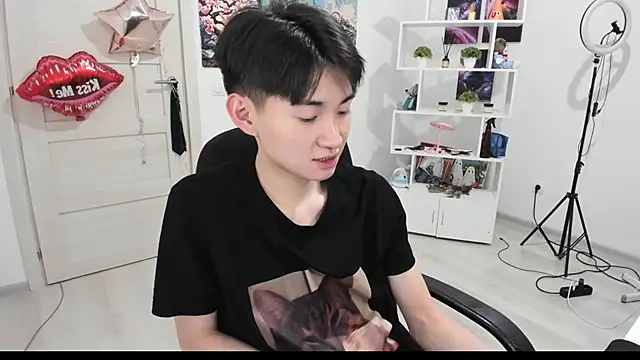 Miram Yu online show from October 3, 2025, 9:27 pm