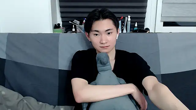 Miram Yu online show from January 26, 2025, 3:06 am