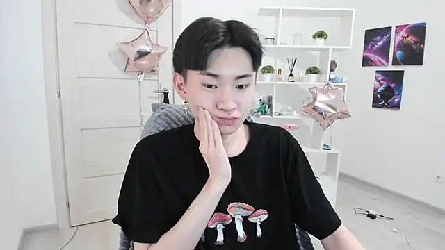 Miram Yu online show from February 22, 2025, 9:15 pm