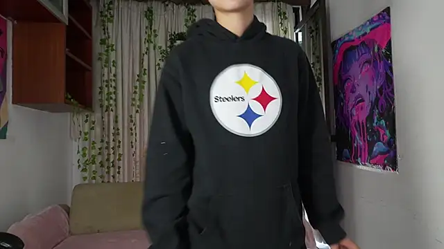 Snapshot of HannaRhodes chatting on February 16, 2026, 2:16 pm HannaRhodes online show from February 16, 2026, 2:16 pm