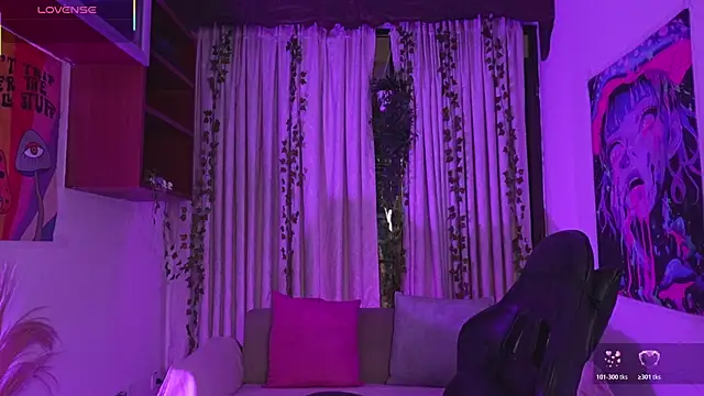 Snapshot of HannaRhodes chatting on February 24, 2026, 2:29 pm HannaRhodes online show from February 24, 2026, 2:29 pm