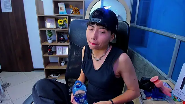 Im Mathias online show from November 30, 2025, 12:39 pm