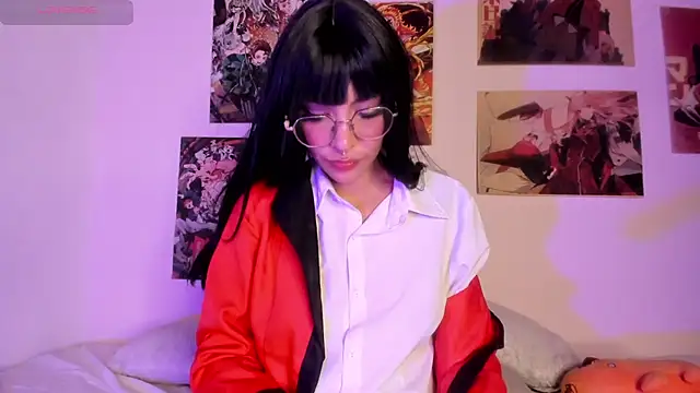 Luna-Chann online show from February 4, 2026, 11:44 pm