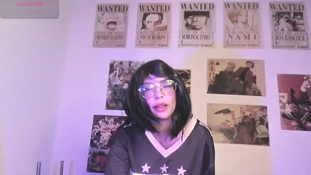 Luna-Chann online show from April 7, 2026, 9:27 pm