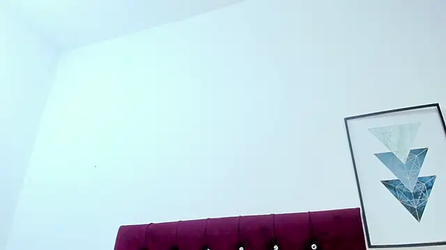 Snapshot of Melody_Megann chatting on February 4, 2026, 11:38 am Melody Megann online show from February 4, 2026, 11:38 am