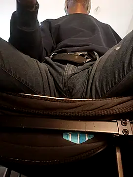 BuirdlyVerse online show from April 19, 2026, 9:28 pm