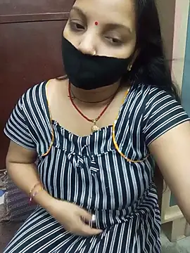 Snapshot of Manjudear chatting on July 9, 2026, 5:45 pm Manjudear online show from July 9, 2026, 5:45 pm