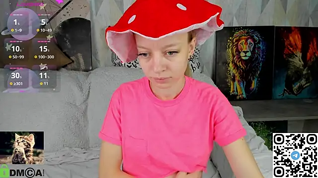 Snapshot of Michelle_Blond chatting on October 7, 2025, 7:20 am Michelle Blond online show from October 7, 2025, 7:20 am