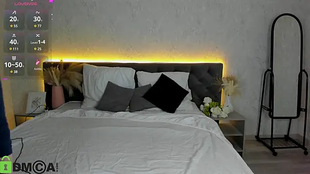 Snapshot of Michelle_Blond chatting on March 2, 2026, 9:16 am Michelle Blond online show from March 2, 2026, 9:16 am