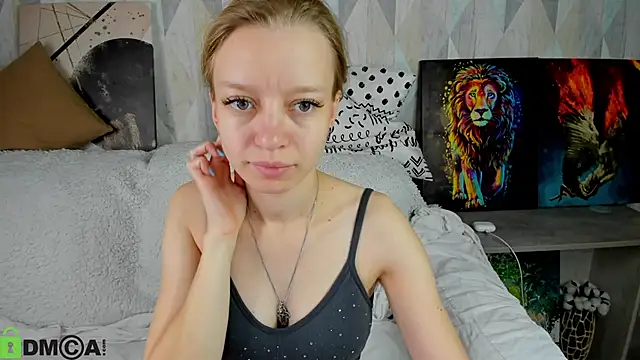 Snapshot of Michelle_Blond chatting on October 5, 2025, 8:16 am Michelle Blond online show from October 5, 2025, 8:16 am