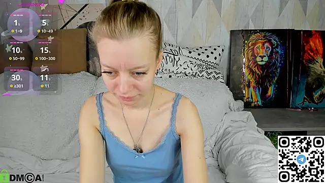 Snapshot of Michelle_Blond chatting on October 13, 2025, 8:05 am Michelle Blond online show from October 13, 2025, 8:05 am