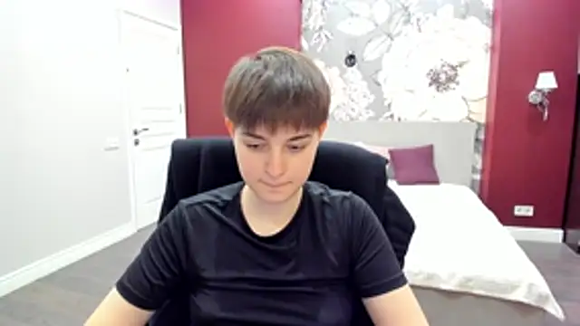 Snapshot of EmiliaYours chatting on March 9, 2026, 4:10 pm EmiliaYours online show from March 9, 2026, 4:10 pm