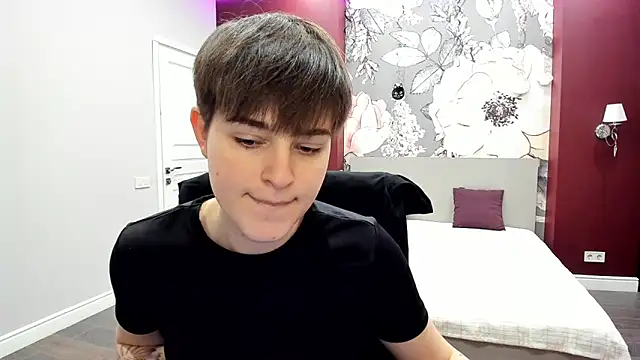 Snapshot of EmiliaYours chatting on March 2, 2026, 3:08 pm EmiliaYours online show from March 2, 2026, 3:08 pm