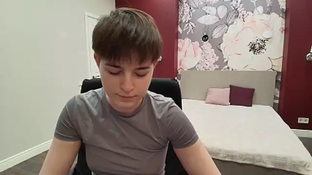 Snapshot of EmiliaYours chatting on March 14, 2026, 3:29 pm EmiliaYours online show from March 14, 2026, 3:29 pm