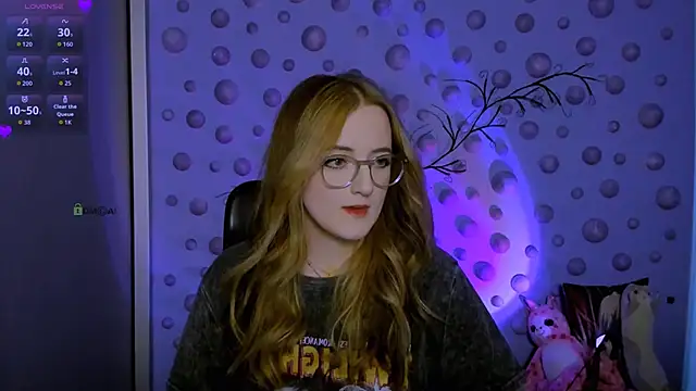 Snapshot of luna_berryy chatting on February 17, 2026, 8:17 pm luna berryy online show from February 17, 2026, 8:17 pm