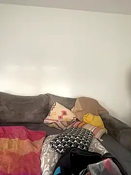 Snapshot of XtentationMG chatting on November 18, 2025, 8:06 am XtentationMG online show from November 18, 2025, 8:06 am