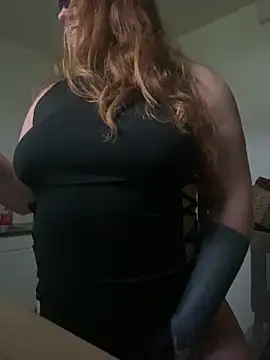 Snapshot of XtentationMG chatting on February 2, 2026, 8:13 am XtentationMG online show from February 2, 2026, 8:13 am