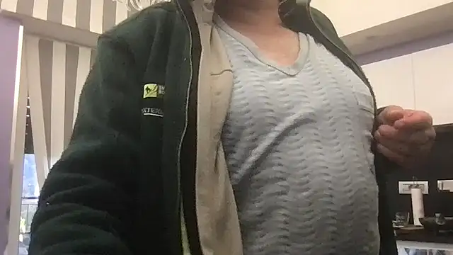 pantomax online show from December 3, 2025, 1:43 pm