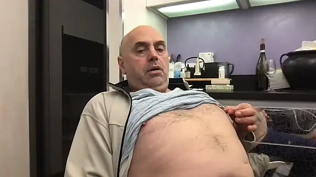 pantomax online show from November 24, 2025, 1:22 pm