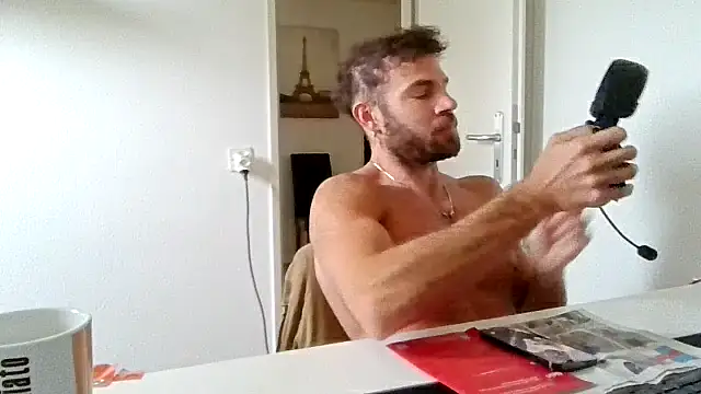 alpha-hunk online show from June 10, 2026, 8:48 am