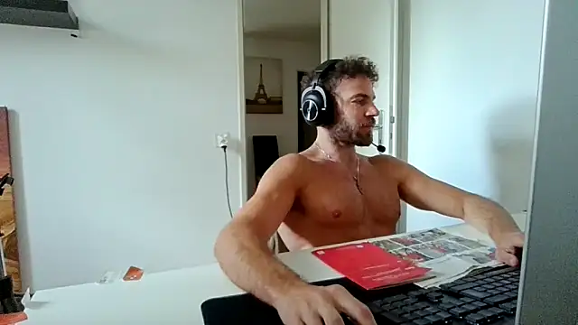 alpha-hunk online show from June 11, 2026, 8:33 am