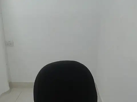 estefania224 online show from February 8, 2026, 3:04 am